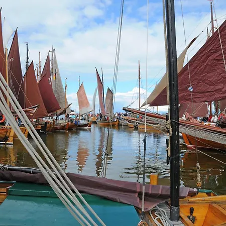 Hus Utblick 8b 度假居 *